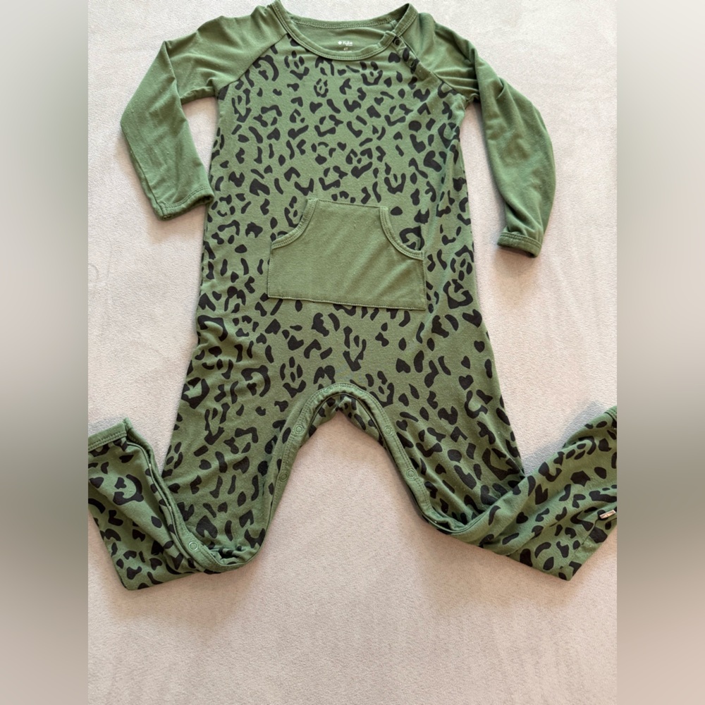 Kyte Baby 4T Green Leopard Romper
